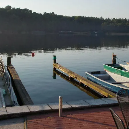 بيت للعطل Urlaub Am Malchower See - Wassergrundstueck